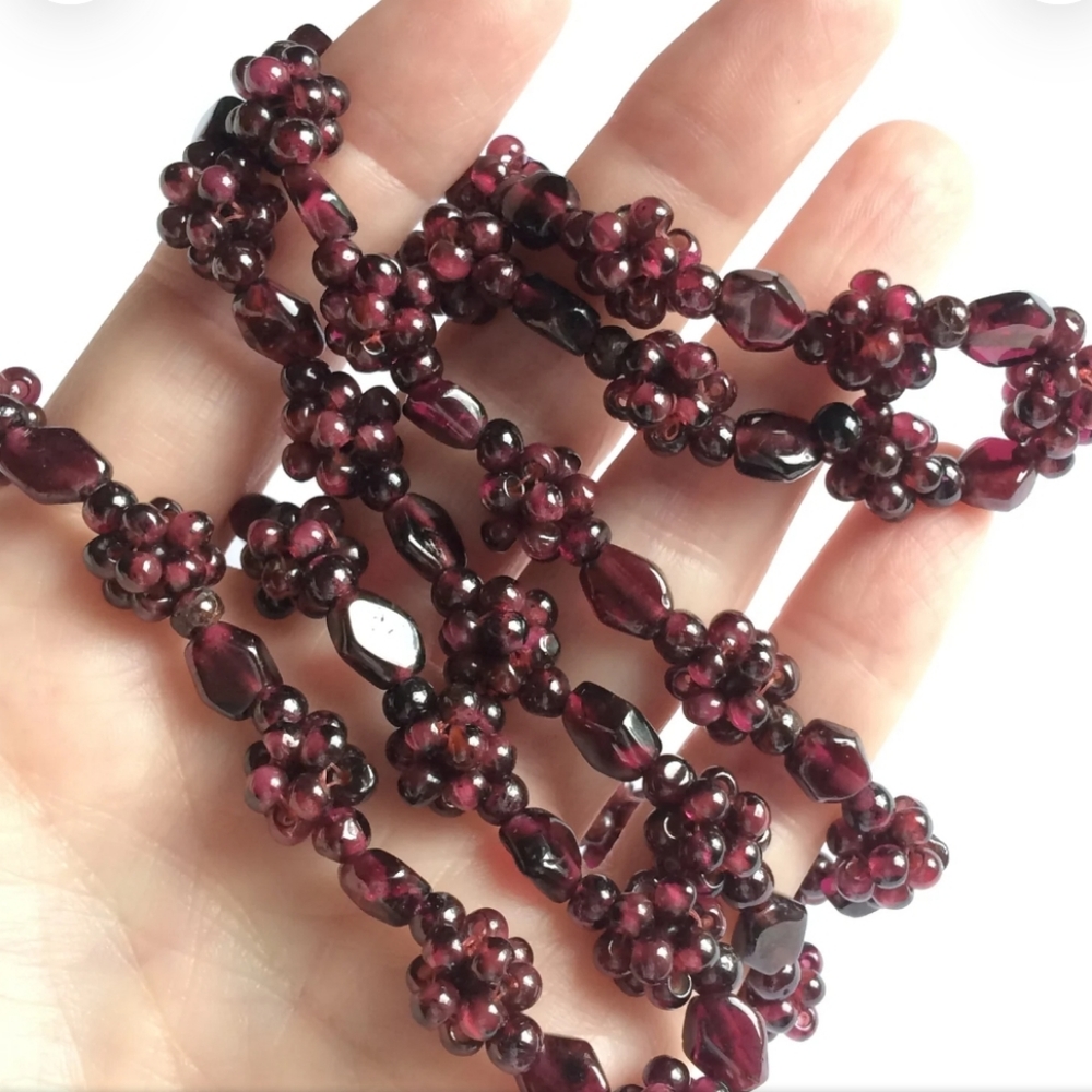 Vintage genuine garnet necklace